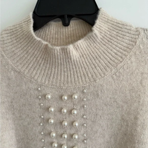 H&M Beige Pearl-Embellished Sweater - Picture 5 of 10